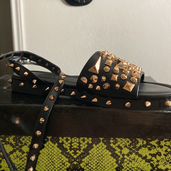 Cape Robbin black with gold sandals new bought in sacks off 5th. - Picture 3 of 3